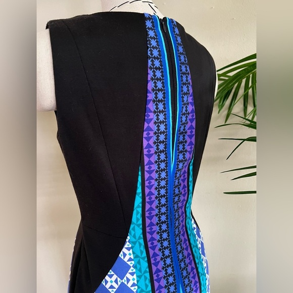 Ivanka Trump Geometric Bodycon Dress – Size 4 - Picture 6 of 9